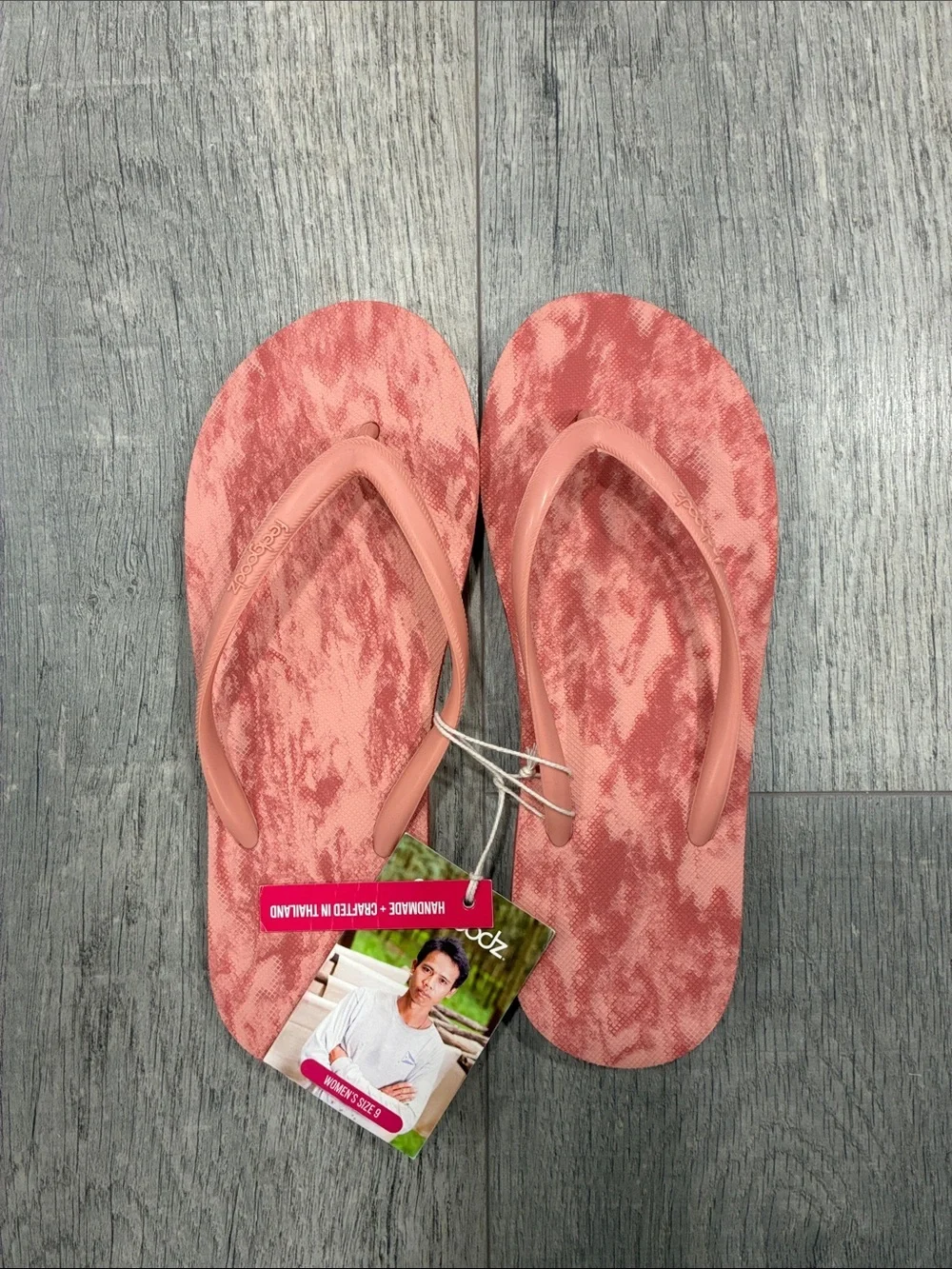 Feelgoodz Women's Slimz Remix Coral Pattern Flip-Flop Sandals Sz 8,9